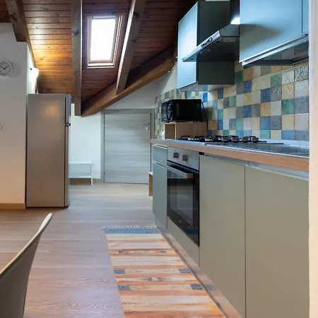 Dante's Skyloft - Loft Stazione * Novara