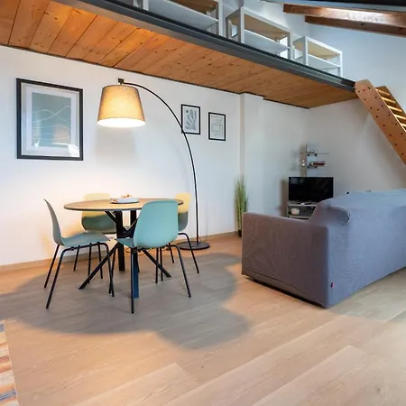 Dante's Skyloft - Loft Stazione * Novara